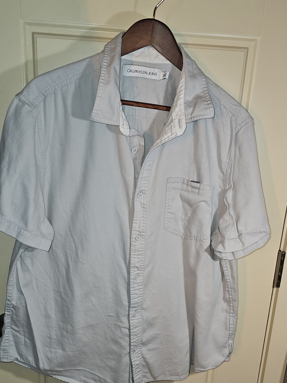 Calvin Klein Jeans Men’s Light White Short Sleeve Button-Down Shirt Size XL